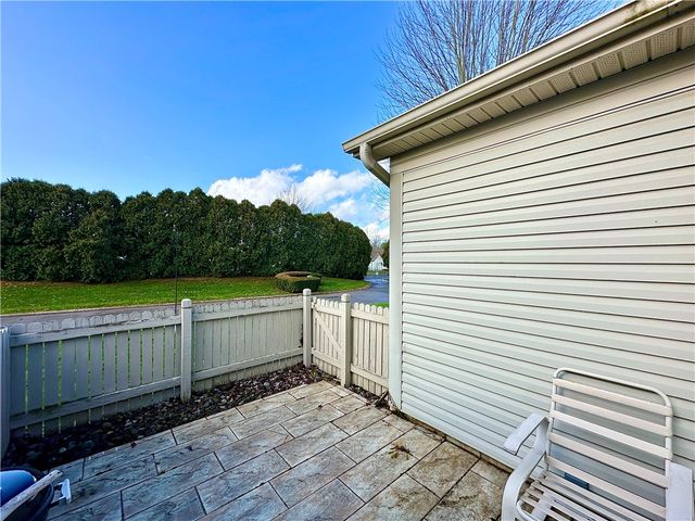 3534 Hunters Woods Blvd 3, Neshannock Twp, PA 16105