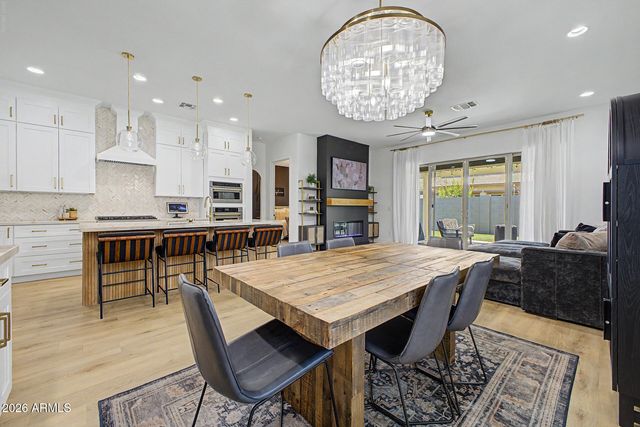 3131 E BLOOMFIELD Parkway, Gilbert, AZ 85296
