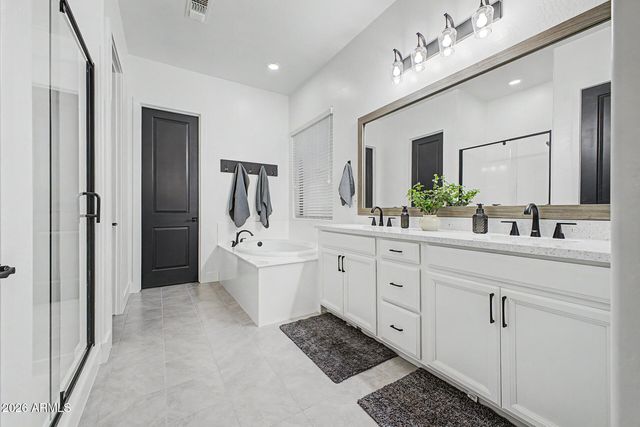 3131 E BLOOMFIELD Parkway, Gilbert, AZ 85296