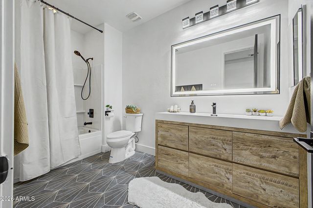 3131 E BLOOMFIELD Parkway, Gilbert, AZ 85296