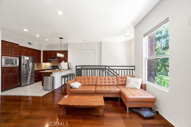 309 Metro Court, Fullerton, CA 92832