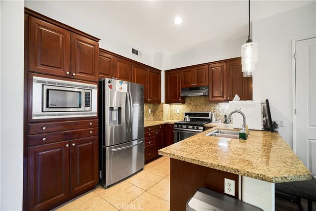 309 Metro Court, Fullerton, CA 92832