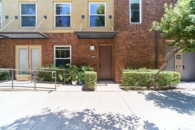 309 Metro Court, Fullerton, CA 92832