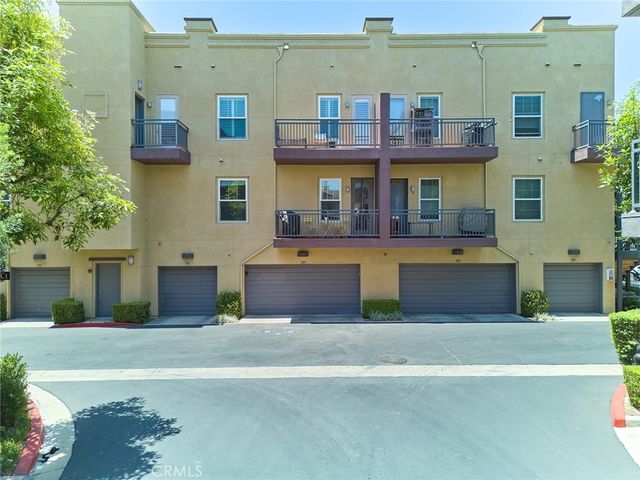 309 Metro Court, Fullerton, CA 92832