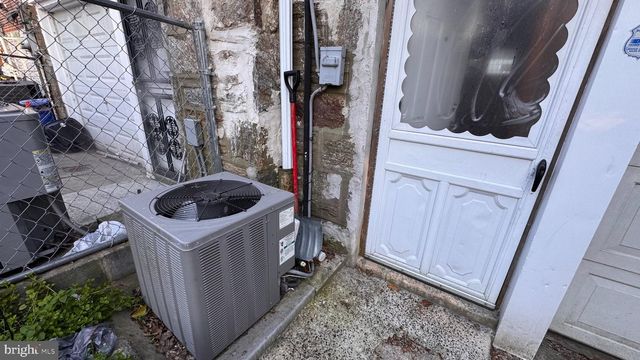 5402 BINGHAM ST, Philadelphia, PA 19120