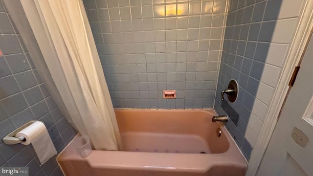 5402 BINGHAM ST, Philadelphia, PA 19120