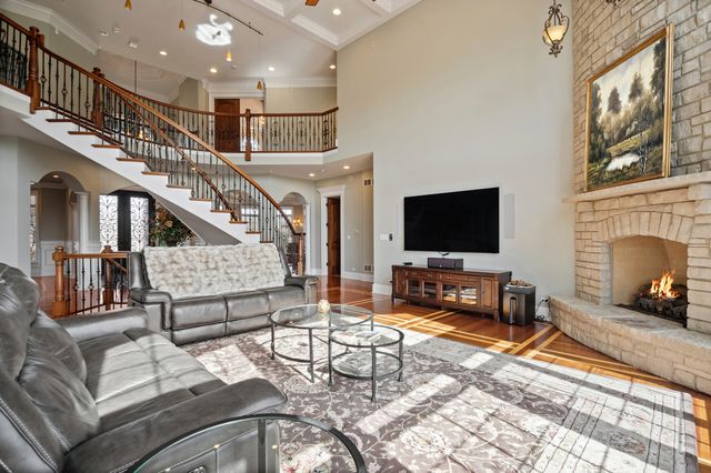 39W431 Long Meadow Lane, St. Charles, IL 60175