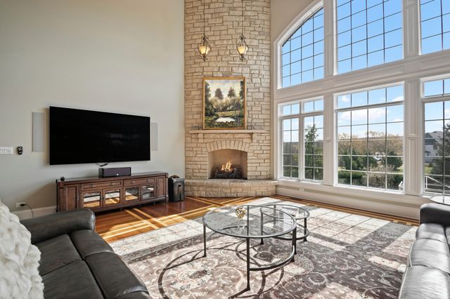 39W431 Long Meadow Lane, St. Charles, IL 60175