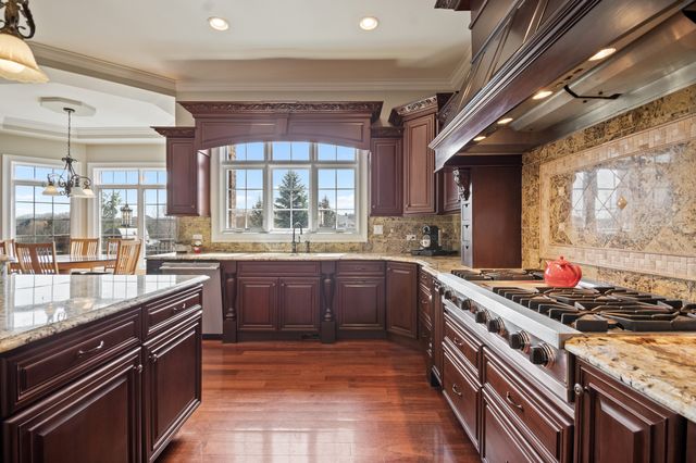 39W431 Long Meadow Lane, St. Charles, IL 60175