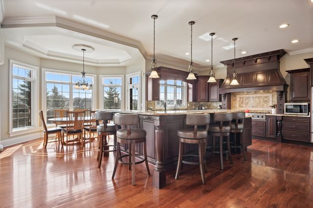 39W431 Long Meadow Lane, St. Charles, IL 60175