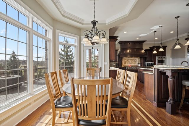 39W431 Long Meadow Lane, St. Charles, IL 60175