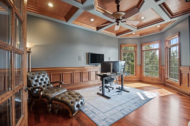 39W431 Long Meadow Lane, St. Charles, IL 60175