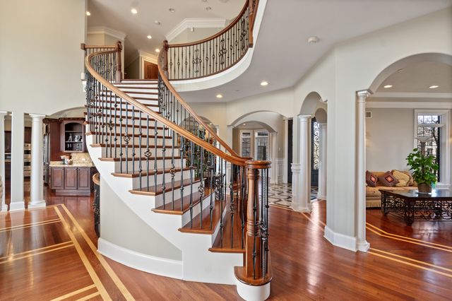 39W431 Long Meadow Lane, St. Charles, IL 60175