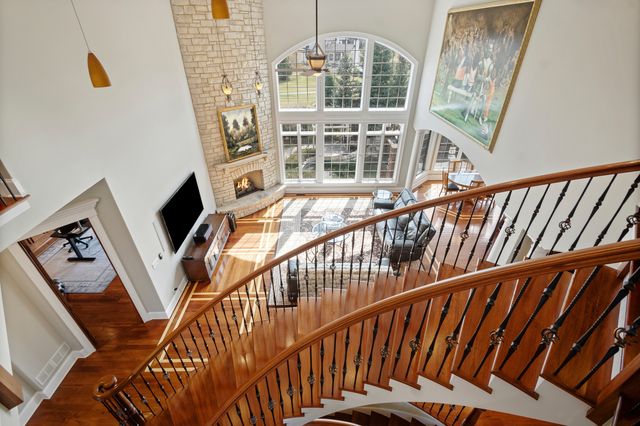 39W431 Long Meadow Lane, St. Charles, IL 60175