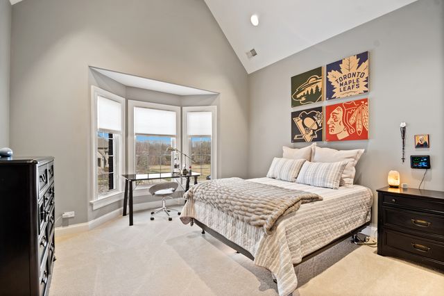 39W431 Long Meadow Lane, St. Charles, IL 60175