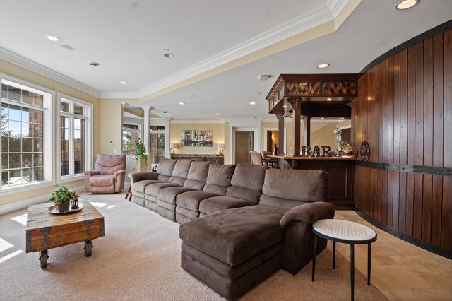 39W431 Long Meadow Lane, St. Charles, IL 60175