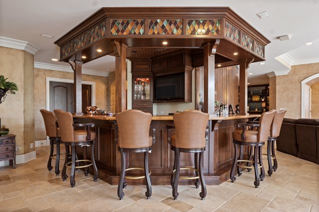 39W431 Long Meadow Lane, St. Charles, IL 60175