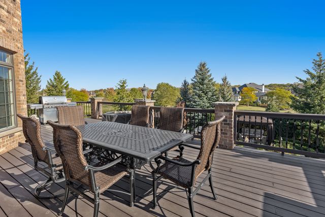 39W431 Long Meadow Lane, St. Charles, IL 60175