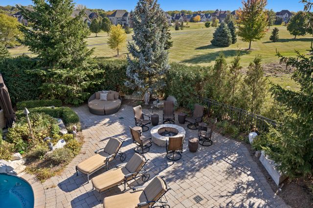 39W431 Long Meadow Lane, St. Charles, IL 60175