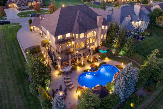 39W431 Long Meadow Lane, St. Charles, IL 60175