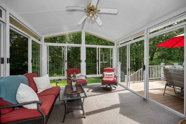 207 Trout Brook Rd, Dracut, MA 01826