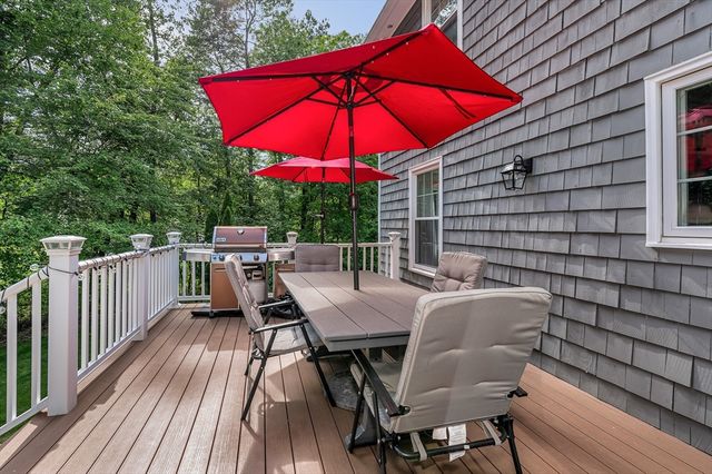 207 Trout Brook Rd, Dracut, MA 01826