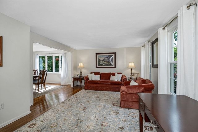 207 Trout Brook Rd, Dracut, MA 01826