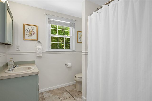 207 Trout Brook Rd, Dracut, MA 01826