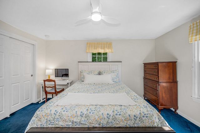 207 Trout Brook Rd, Dracut, MA 01826