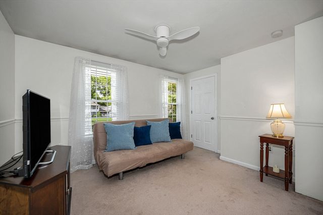 207 Trout Brook Rd, Dracut, MA 01826
