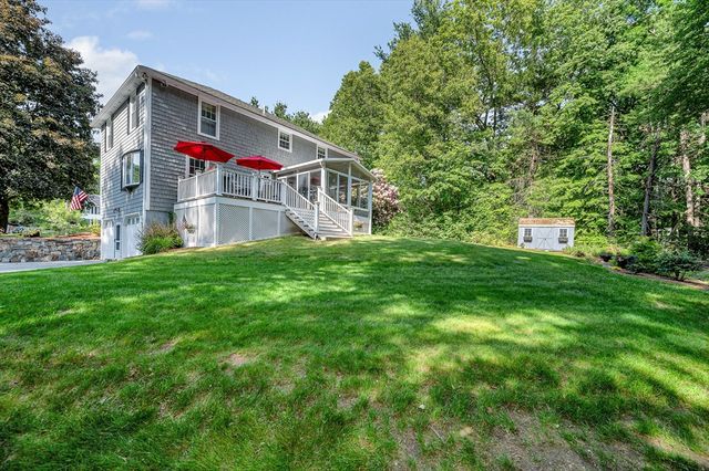 207 Trout Brook Rd, Dracut, MA 01826