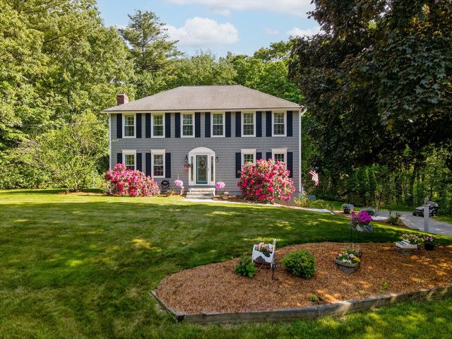 207 Trout Brook Rd, Dracut, MA 01826