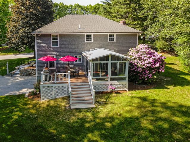 207 Trout Brook Rd, Dracut, MA 01826