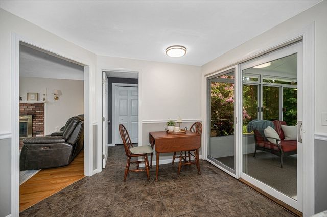207 Trout Brook Rd, Dracut, MA 01826