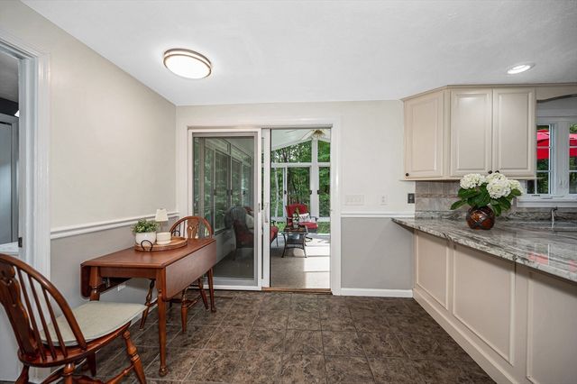 207 Trout Brook Rd, Dracut, MA 01826