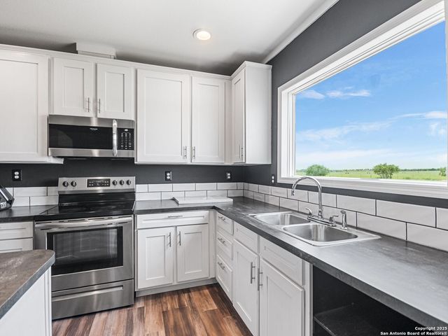 5055 W FM 476, Poteet, TX 78065