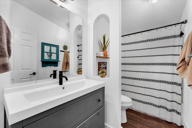 23504 Dersch Road, Anderson, CA 96007