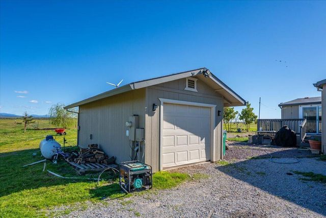 23504 Dersch Road, Anderson, CA 96007