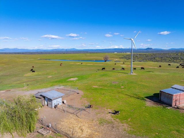 23504 Dersch Road, Anderson, CA 96007