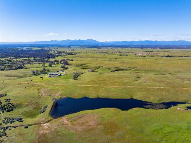 23504 Dersch Road, Anderson, CA 96007