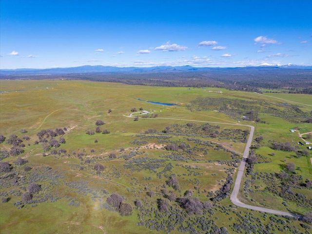 23504 Dersch Road, Anderson, CA 96007