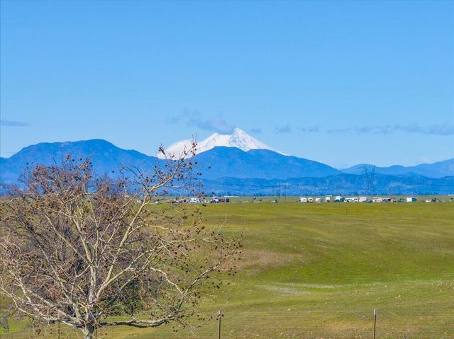 23504 Dersch Road, Anderson, CA 96007