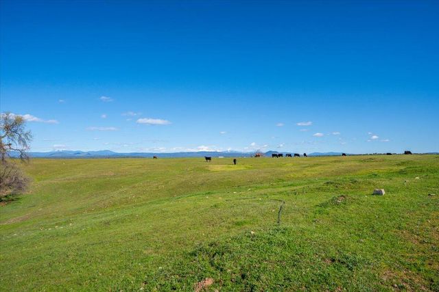 23504 Dersch Road, Anderson, CA 96007