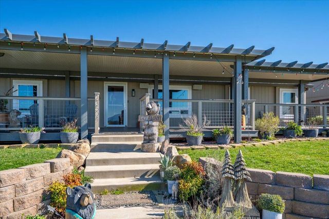 23504 Dersch Road, Anderson, CA 96007