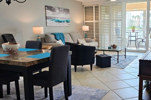 7560 BAY ISLAND DRIVE S 146, South Pasadena, FL 33707