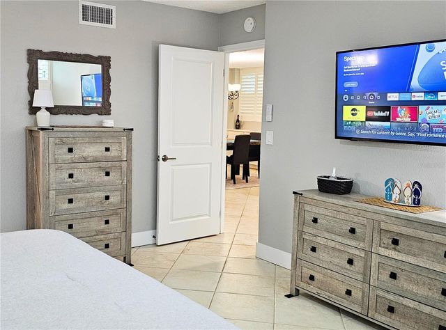 7560 BAY ISLAND DRIVE S 146, South Pasadena, FL 33707