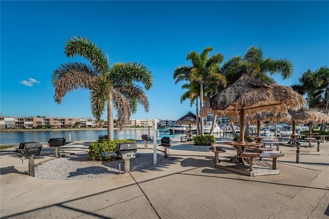 7560 BAY ISLAND DRIVE S 146, South Pasadena, FL 33707