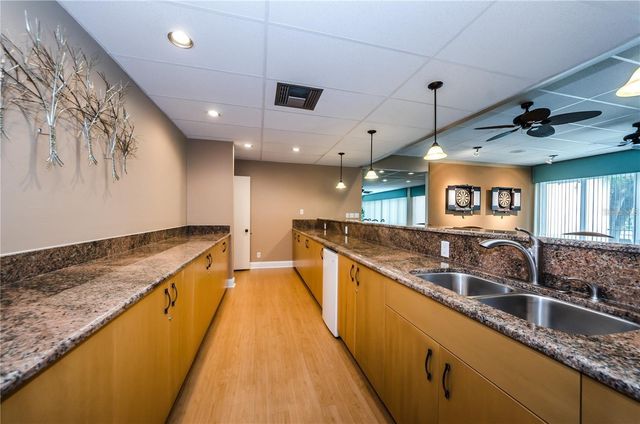 7560 BAY ISLAND DRIVE S 146, South Pasadena, FL 33707