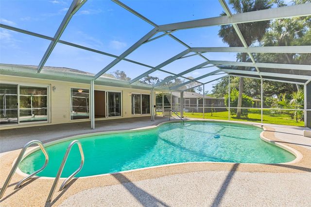 9 CROMPTON PLACE, Palm Coast, FL 32137