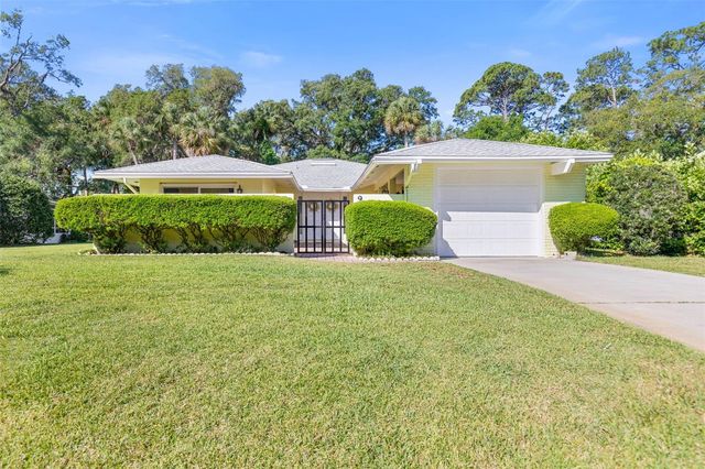 9 CROMPTON PLACE, Palm Coast, FL 32137